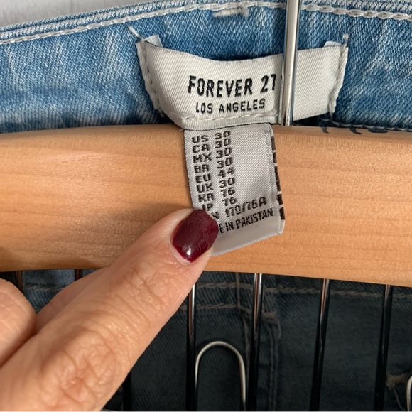 Forever 21 ⭐️ - Picture 3 of 4